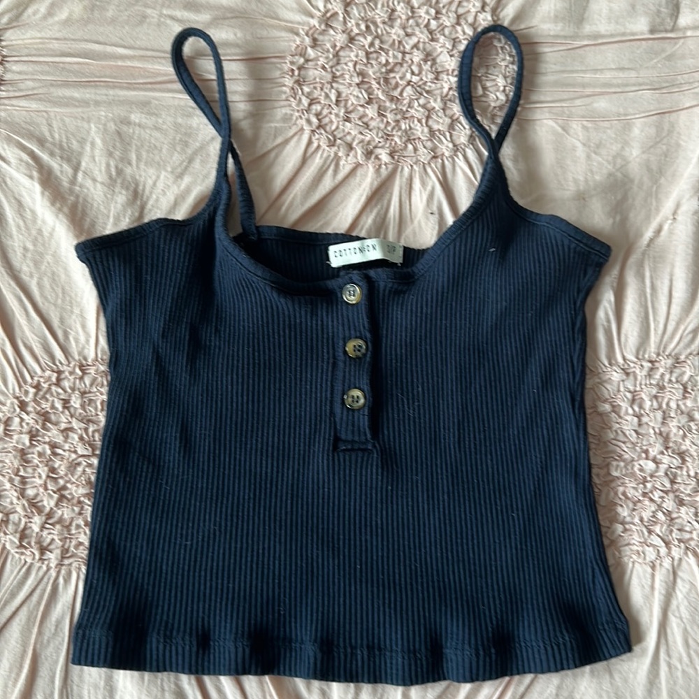 Cotton On Navy blue cropped tank (buttons don’t work)